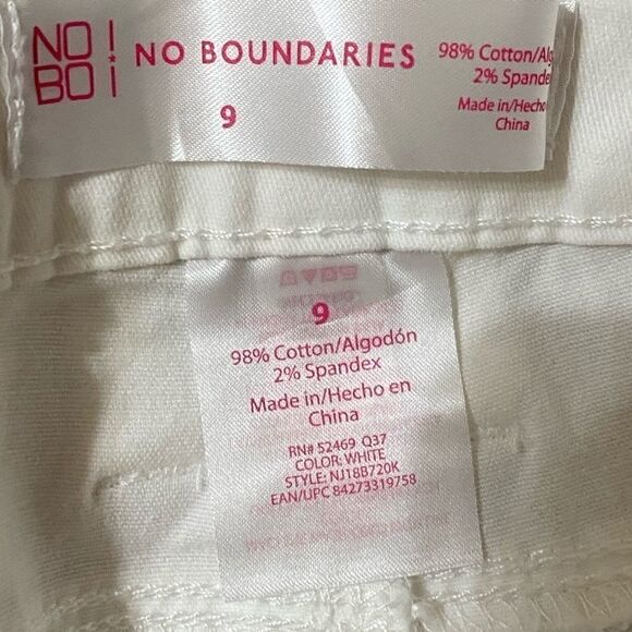 💚 A4 No boundaries white stretch jeans juniors size 9 - Picture 5 of 7